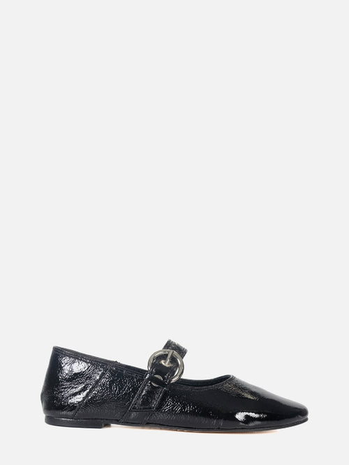 SAPATILHA CLOE PRETO