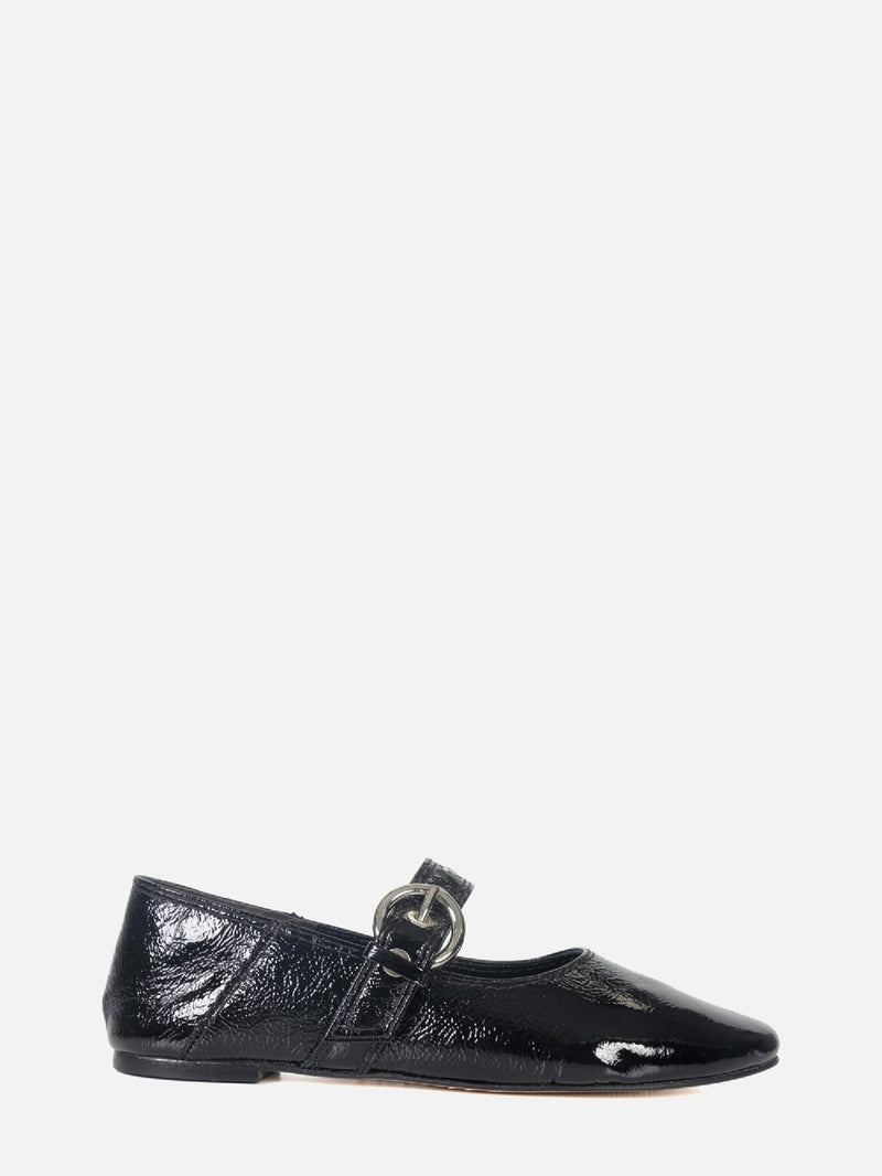 SAPATILHA CLOE PRETO