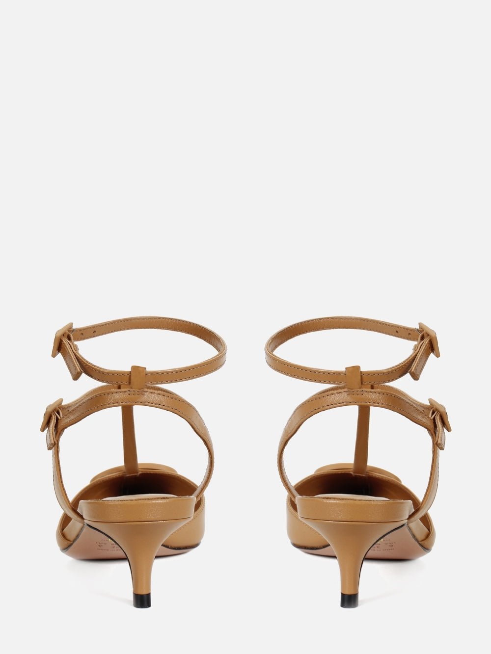 SCARPIN EM COURO PAULA DOCE DE LEITE LOGO