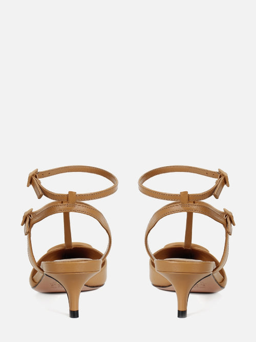 SCARPIN EM COURO PAULA DOCE DE LEITE LOGO