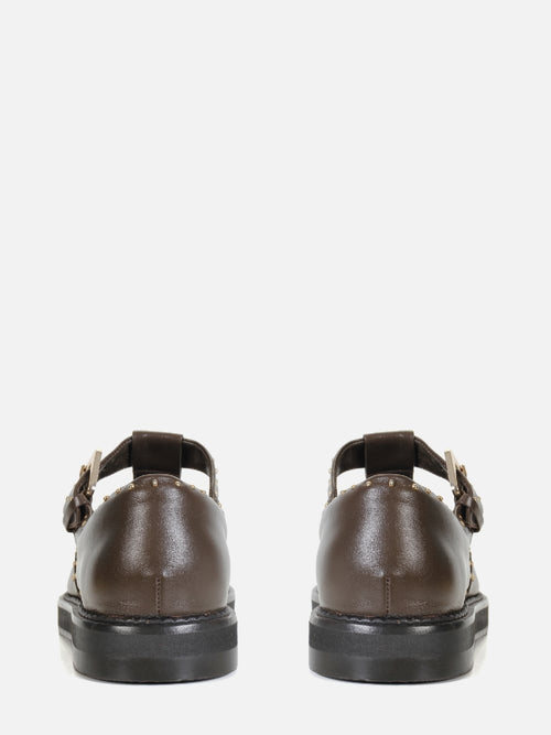 MOCASSIM EM COURO ESTHER CAFÉ TACHINHAS