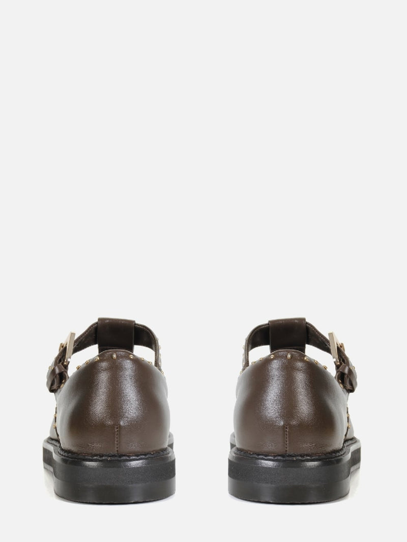 MOCASSIM EM COURO ESTHER CAFÉ TACHINHAS