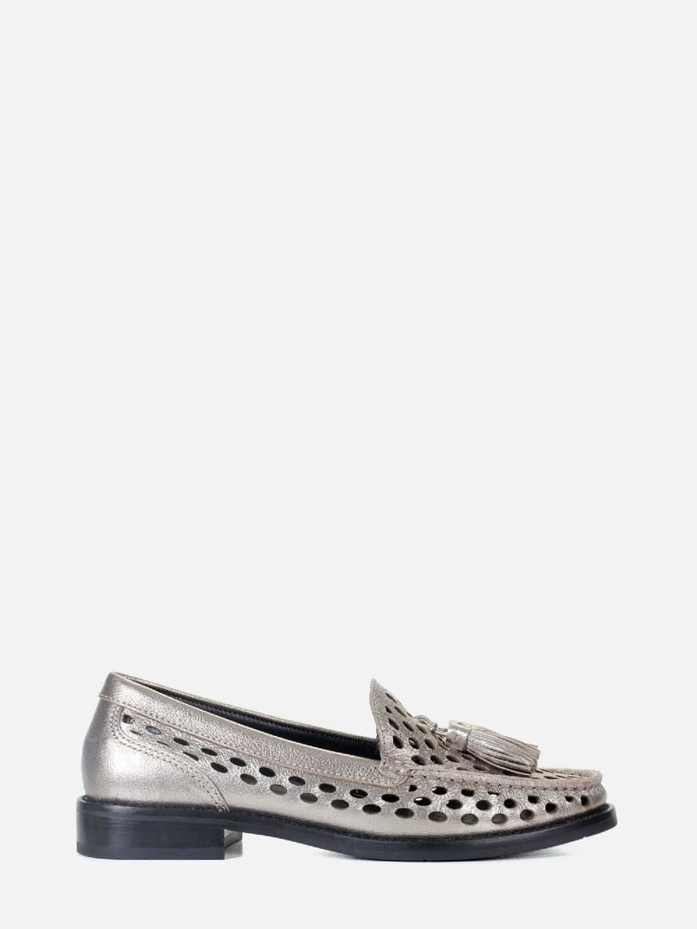 MOCASSIM EM COURO DORIS PRATA VELHO PERFUROS