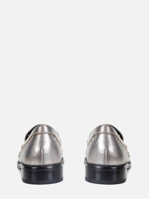 MOCASSIM EM COURO DORIS PRATA VELHO PERFUROS