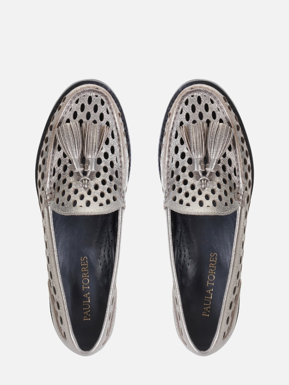 MOCASSIM EM COURO DORIS PRATA VELHO PERFUROS