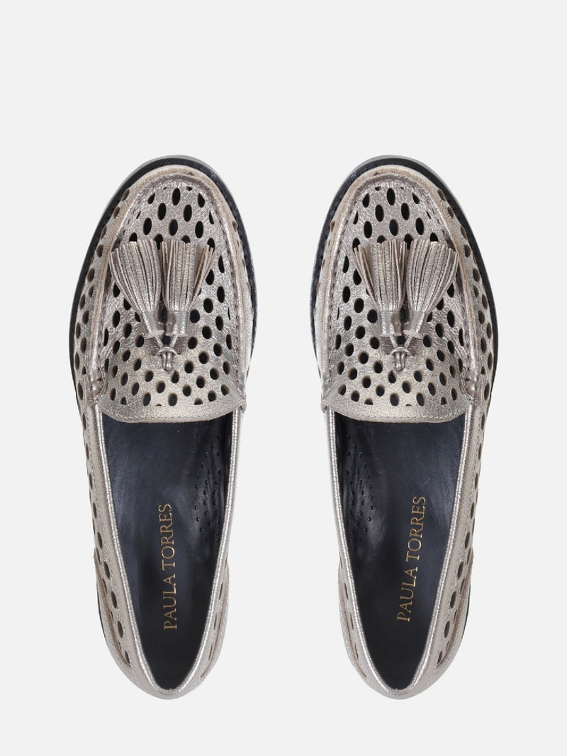 MOCASSIM EM COURO DORIS PRATA VELHO PERFUROS
