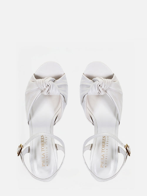SANDÁLIA EM COURO FRIDA OFF WHITE PLATAFORMA