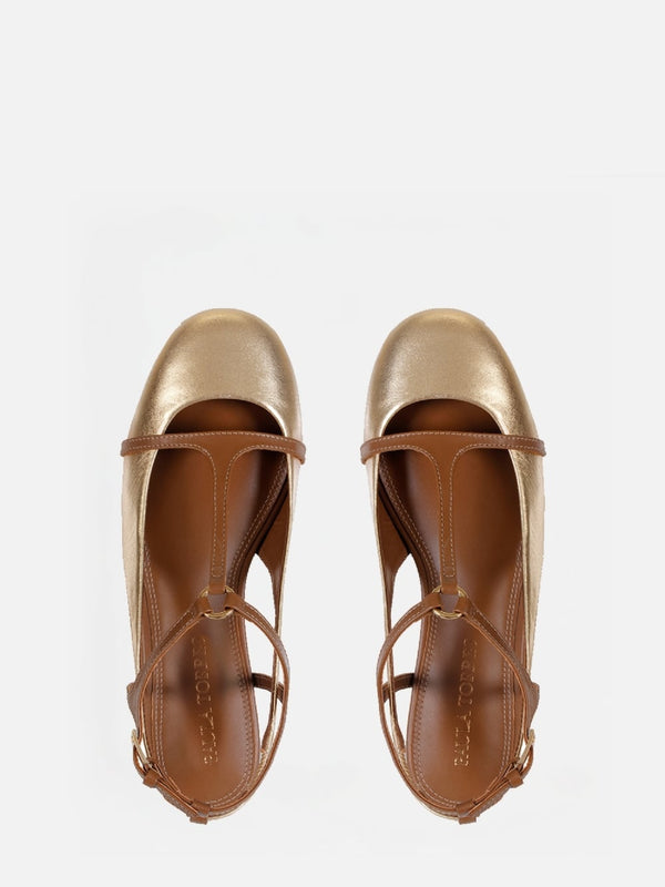 SAPATILHA EM COURO LOLA OURO