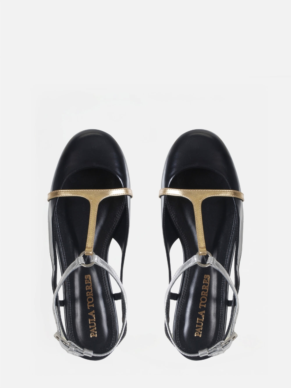 SAPATILHA EM COURO LOLA PRETO