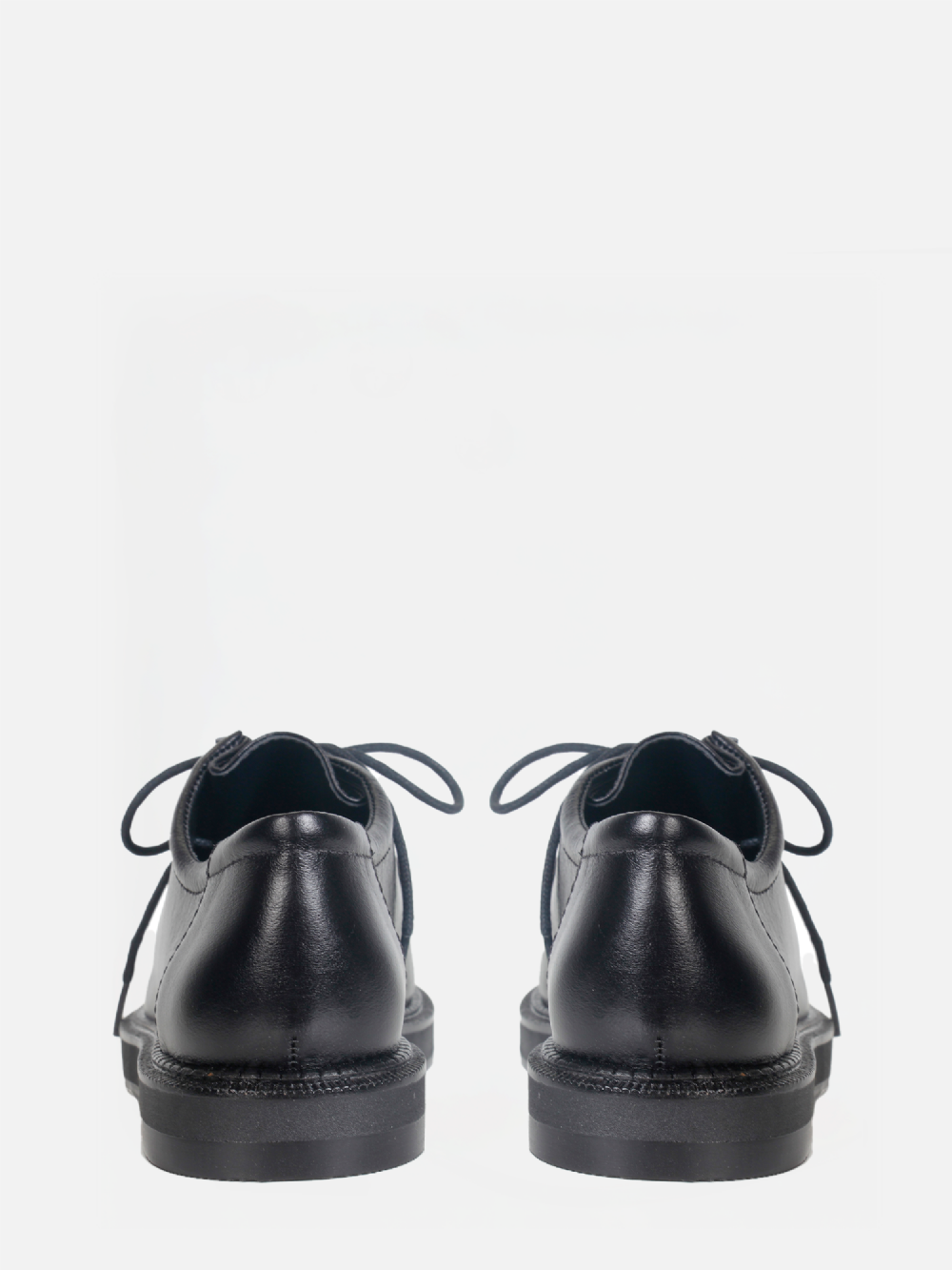 MOCASSIM EM COURO JACKIE PRETO WALLABEE