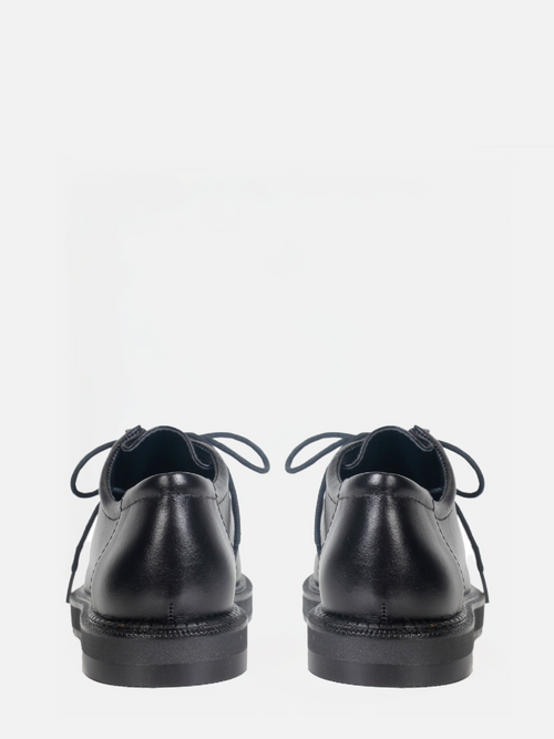 MOCASSIM EM COURO JACKIE PRETO WALLABEE