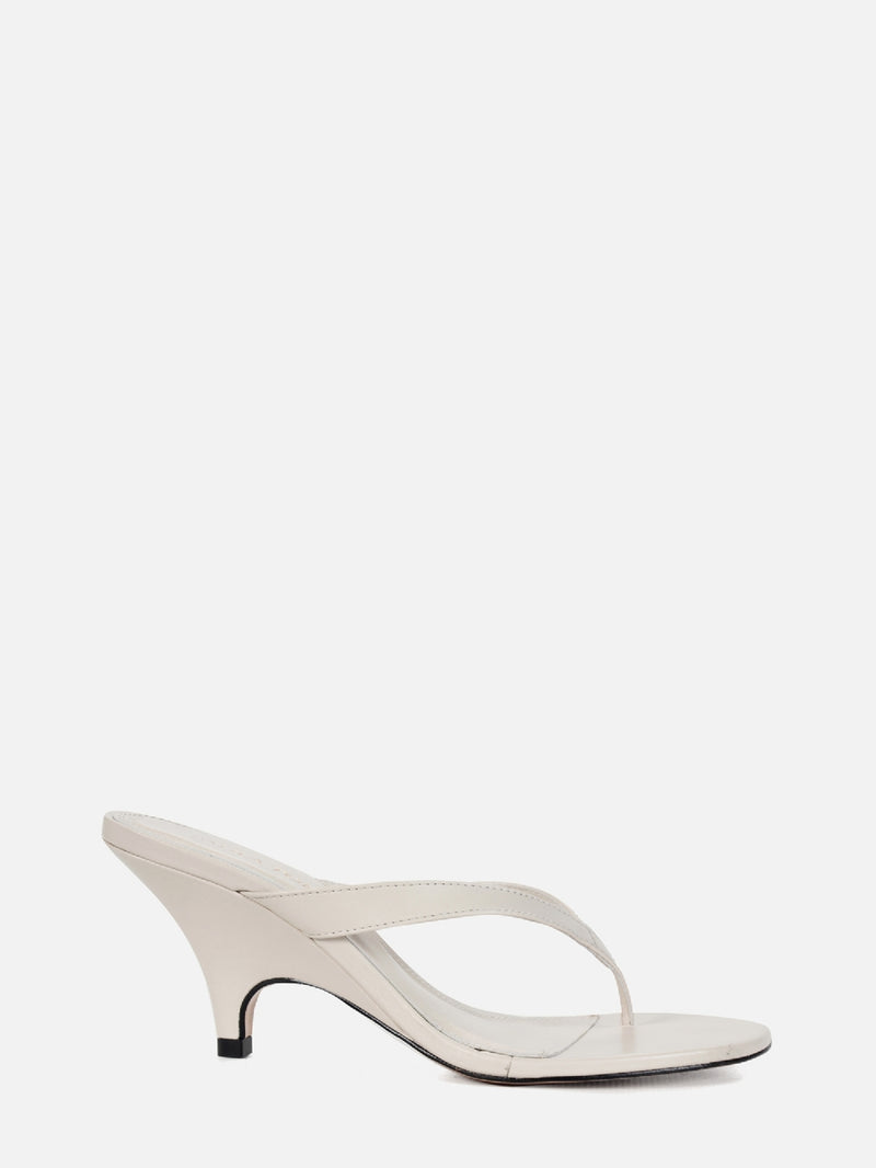 MULE EM COURO HELENA CREMA