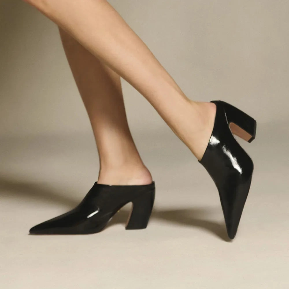 MULE JÚLIA PRETO