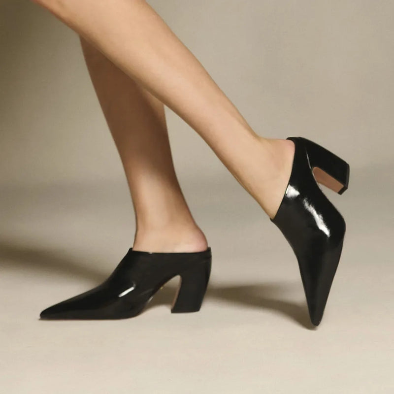 MULE JÚLIA PRETO