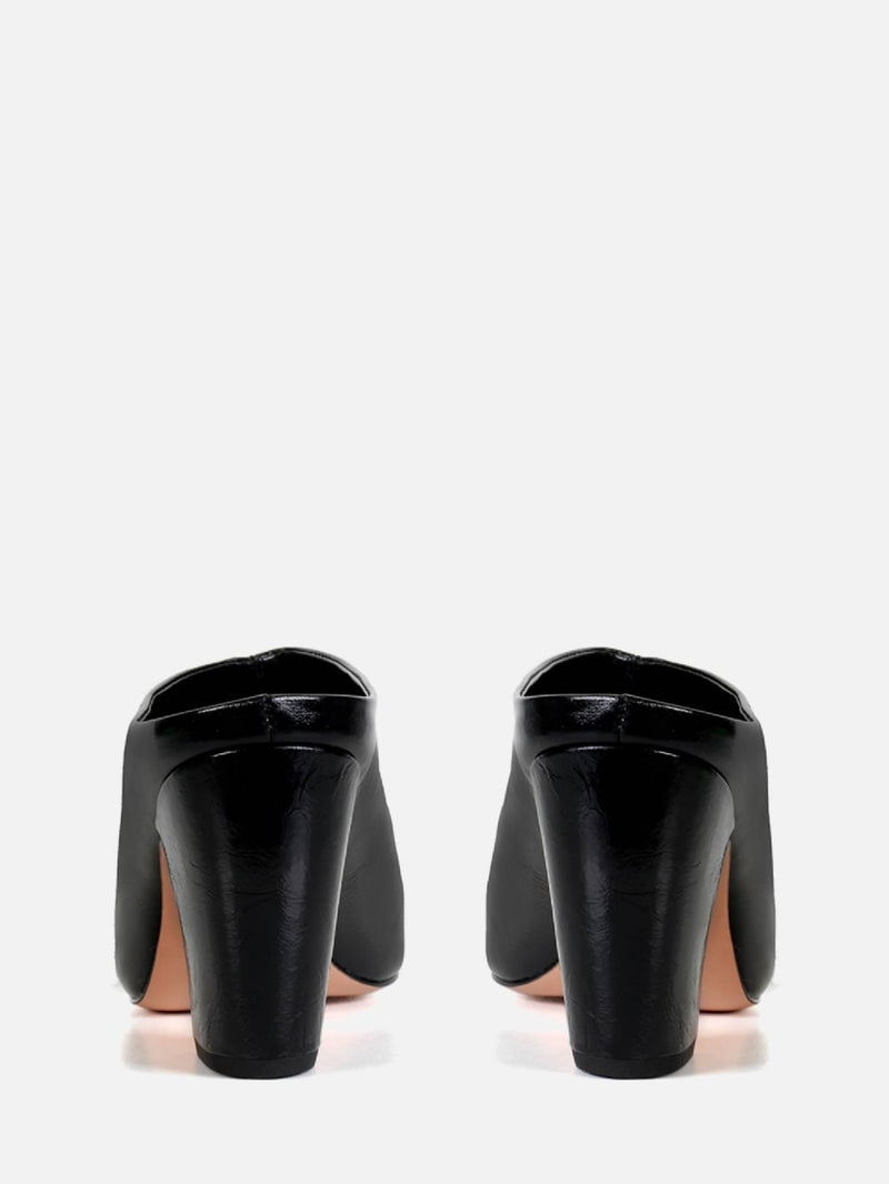 MULE JÚLIA PRETO