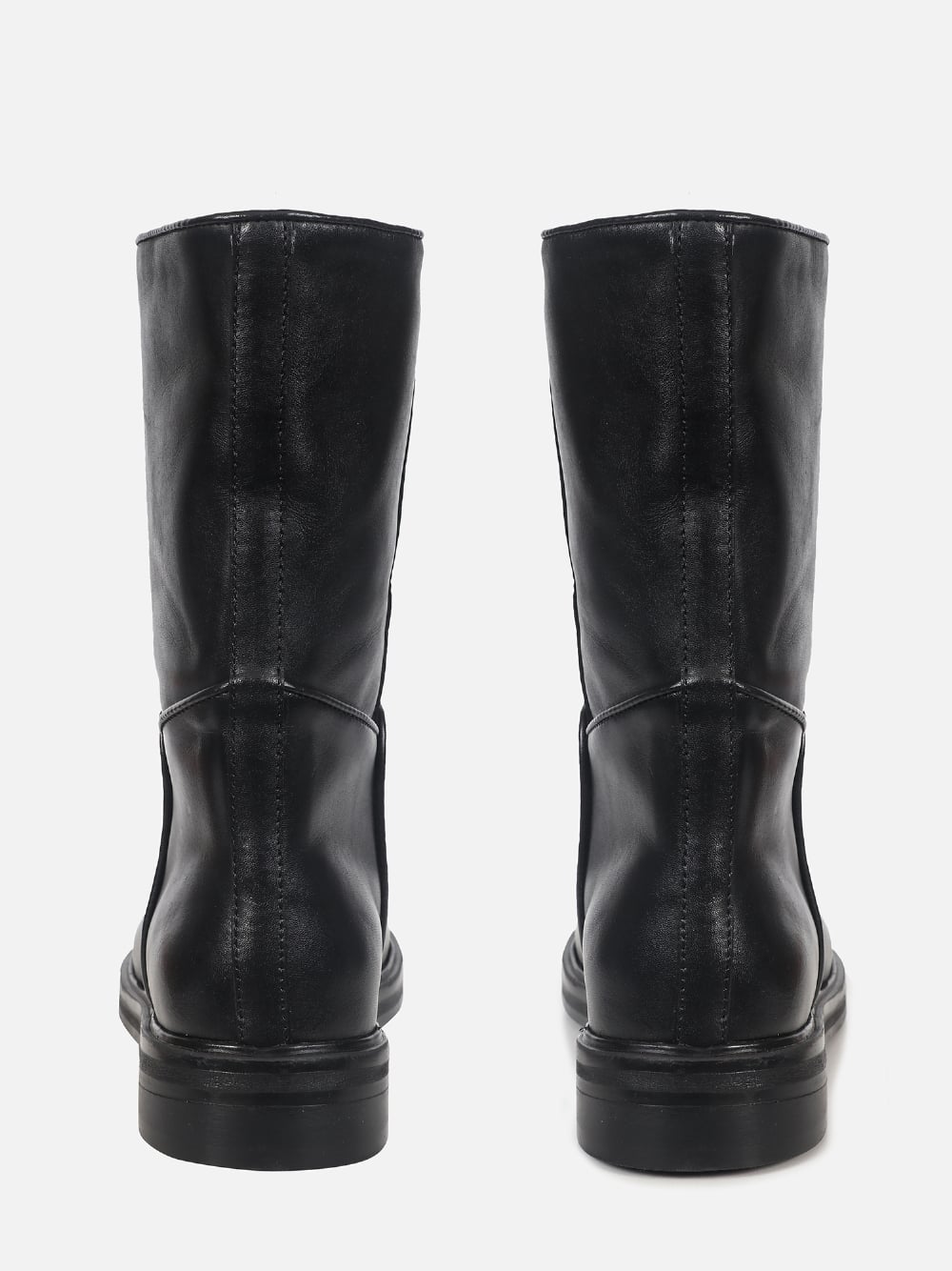 BOTA DE COURO TEODORA PRETO CANO MÉDIO