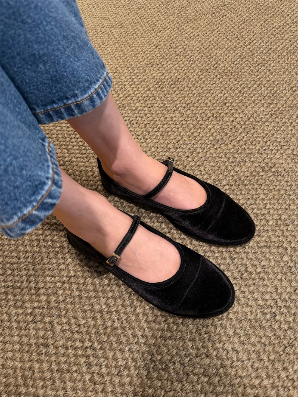 SAPATILHA DE VELVET PRETO MARY JANE