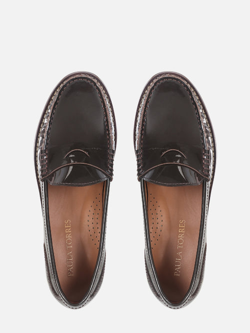 MOCASSIM DE COURO VERNIZ LIZ CAFÉ