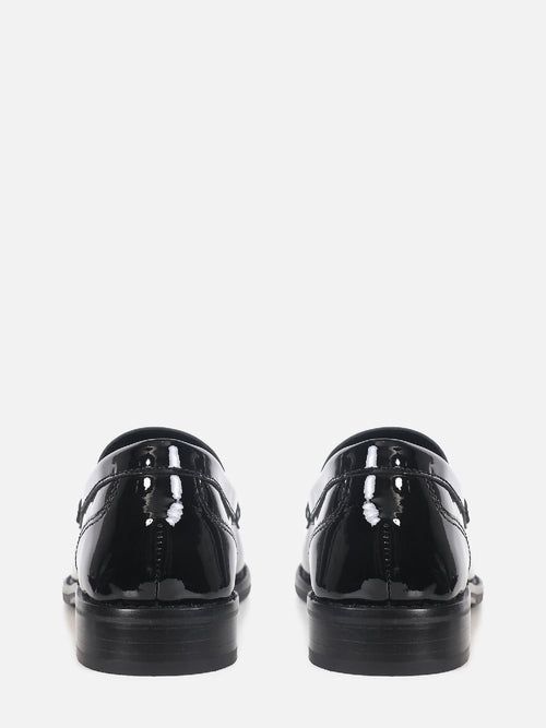 MOCASSIM DE COURO VERNIZ LIZ PRETO