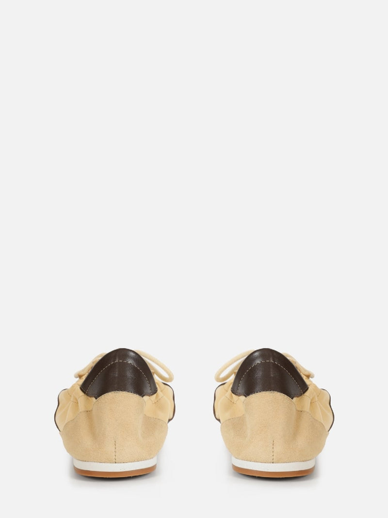 TÊNIS SNEAKERINA JOLIE EM COURO LIGHT BUTTER AMARRAÇÃO