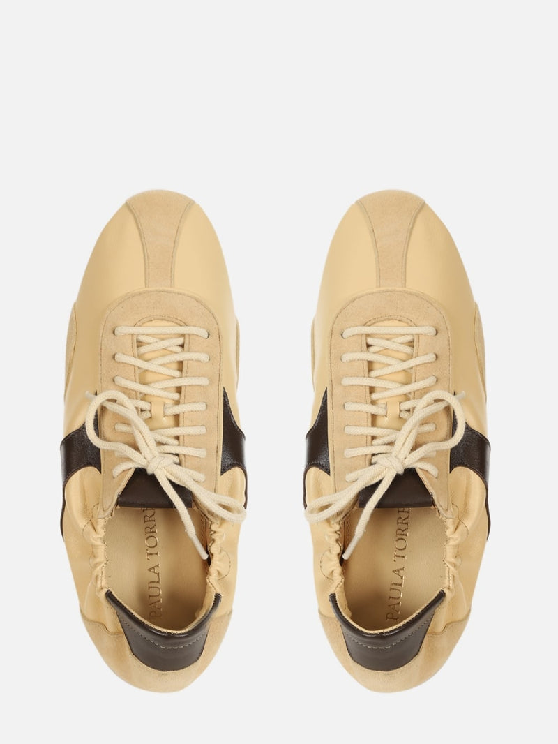 TÊNIS SNEAKERINA JOLIE EM COURO LIGHT BUTTER AMARRAÇÃO