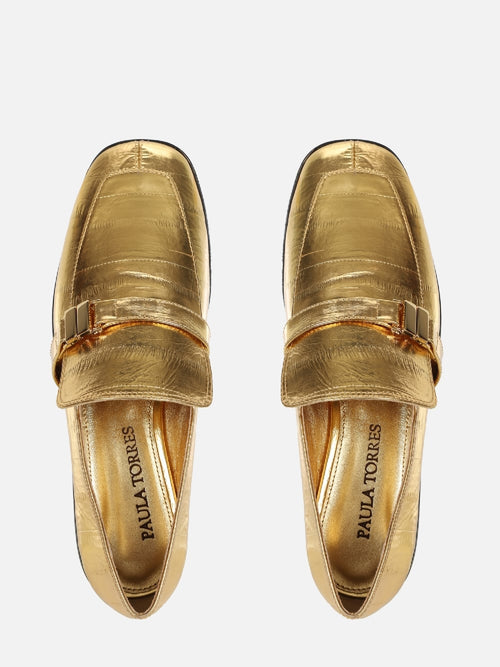 MOCASSIM EM COURO METALIZADO CHIARA OURO BICO QUADRADO