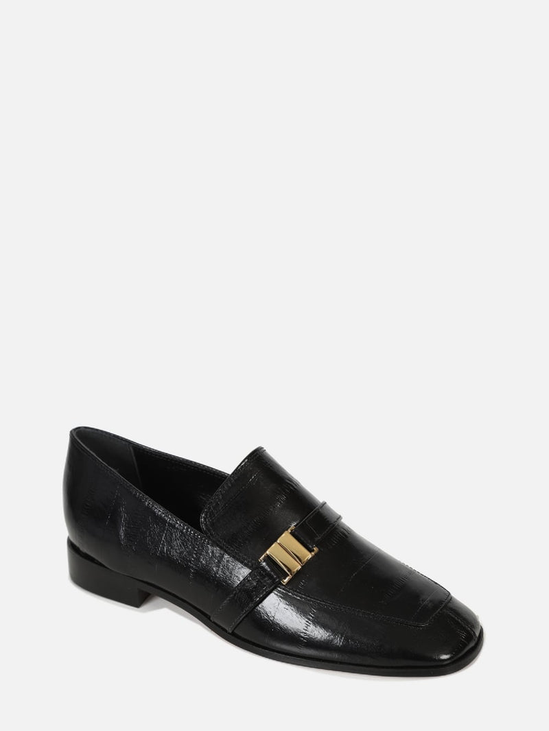 MOCASSIM EM COURO CHIARA PRETO BICO QUADRADO