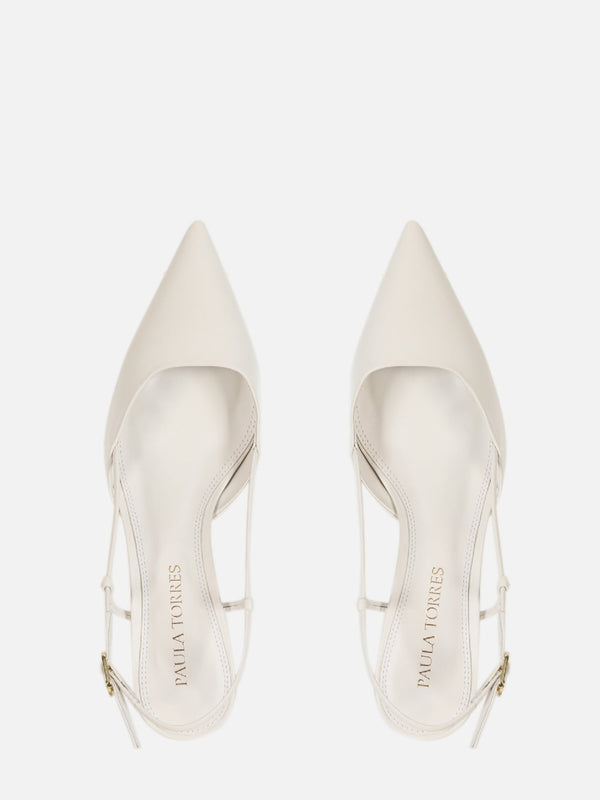 SCARPIN EM COURO CASSIE OFF WHITE SALTO BAIXO