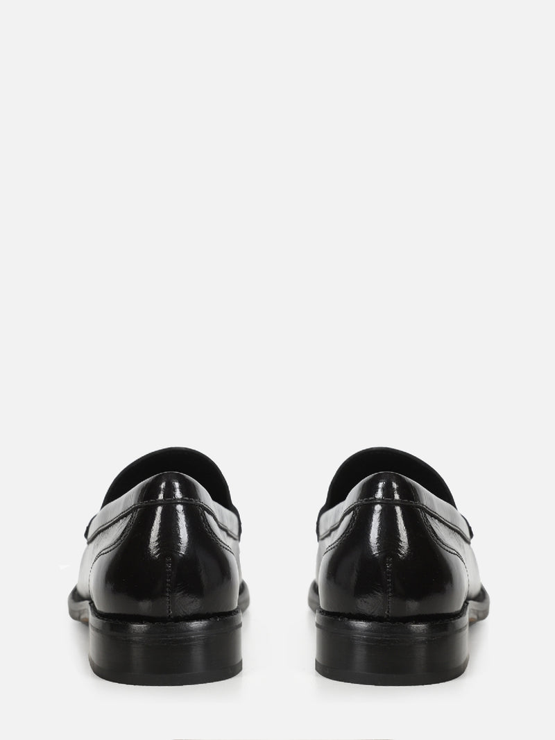 MOCASSIM EM COURO CASSIE PRETO