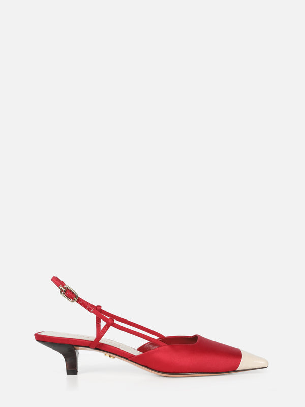 SCARPIN EM CETIM DUO VERMELHO COM BIQUEIRA EM VERNIZ