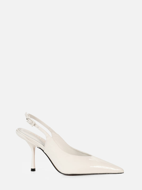 SCARPIN EM COURO VERNIZ AGNES OFF WHITE SALTO ALTO FINO SLINGBACK
